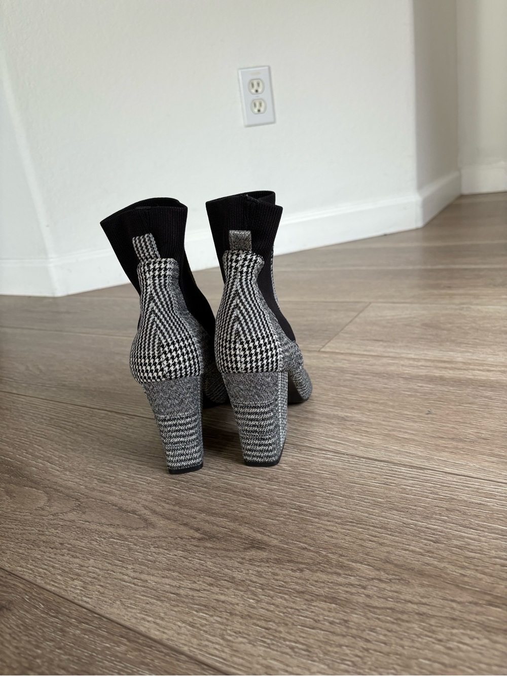 Steve Madden Black and White Houndstooth Sock Ankle Booties - Picture 4 of 12